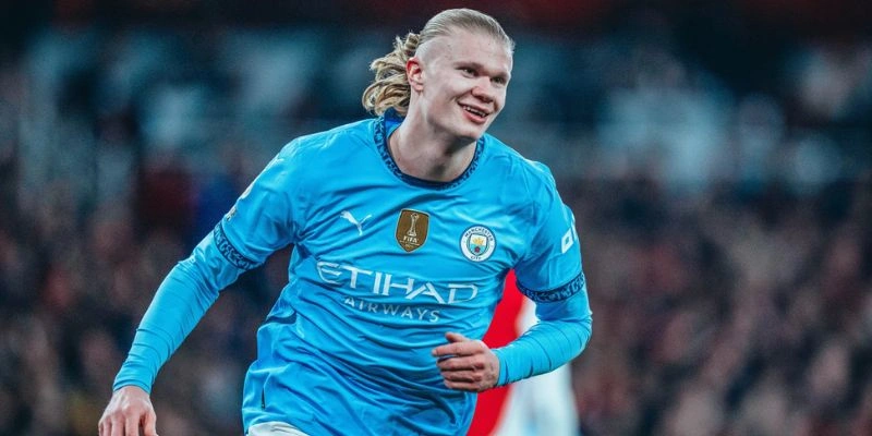 Haaland ăn mừng bàn thắng hoàn hảo trong màu áo Man City