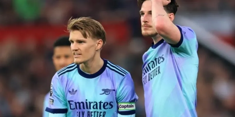 Các CLB hàng đầu ở giải Premier League chịu áp lực từ việc giữ chân cầu thủ