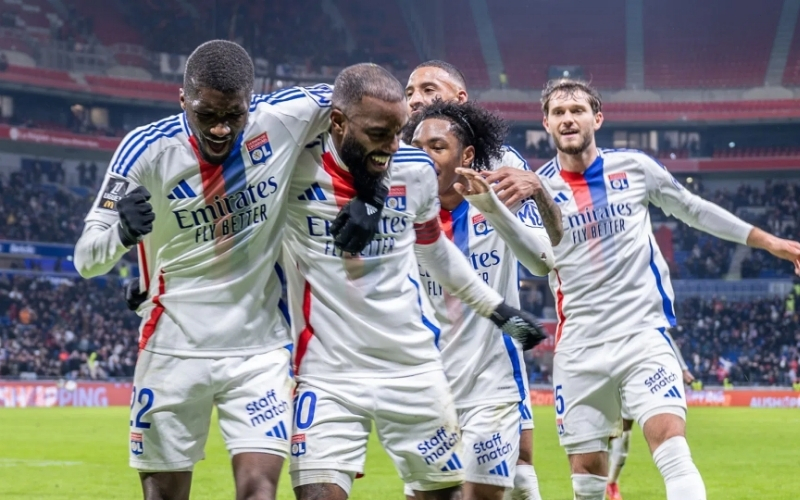 Lyon - Nantes (3-0): Đại thắng tưng bừng, Lyon thoát khỏi khủng hoảng