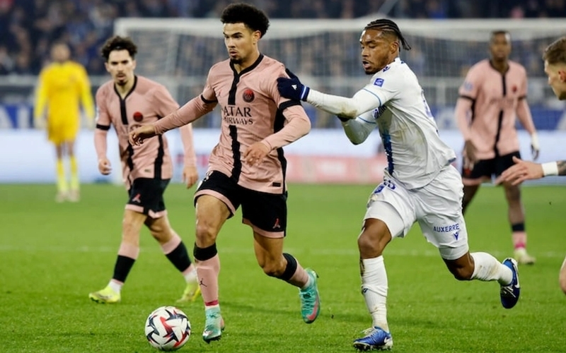 Phản ứng từ HLV và cầu thủ