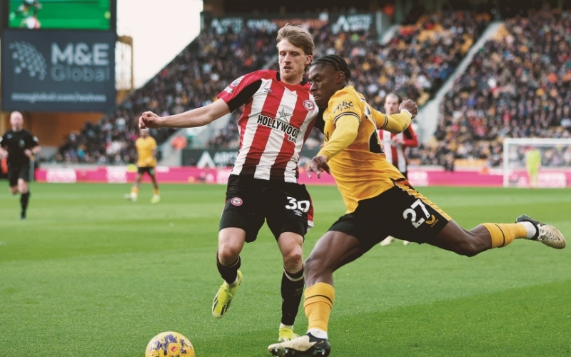 Hàng công Wolves thiếu sắc bén